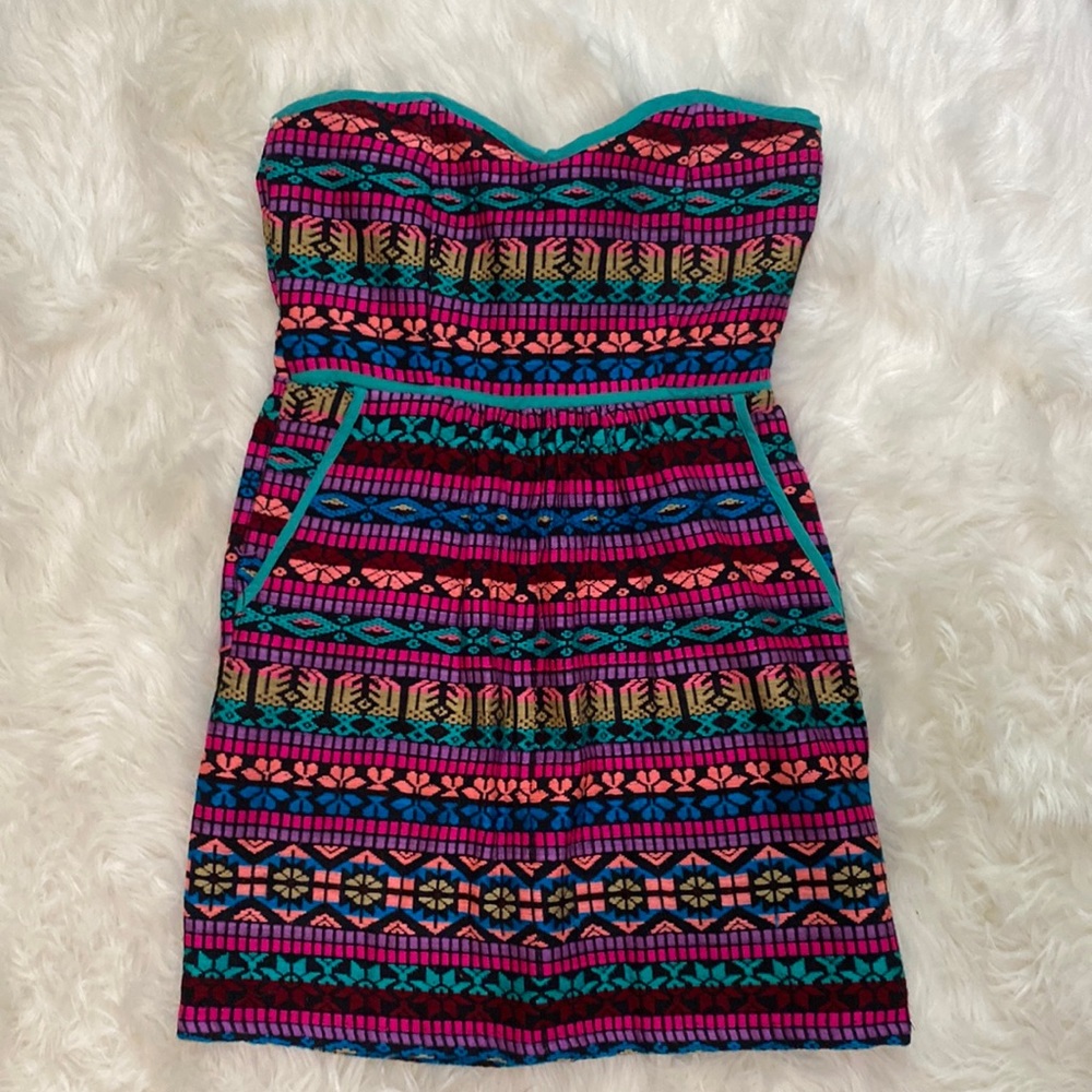 Medium Multi Colored Strapless Fitted Tie Back Mi… - image 1